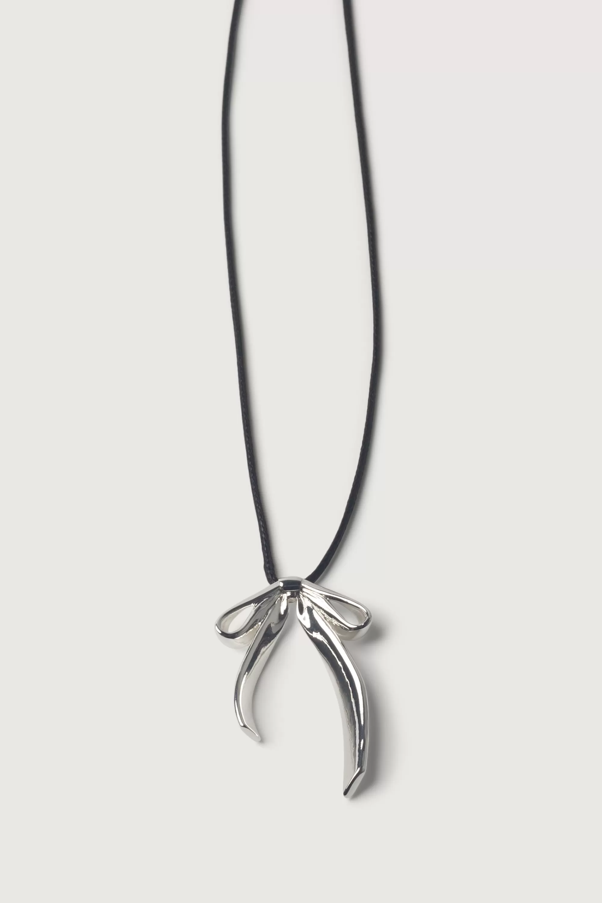 OAK + FORT BOW NECKLACE | Women Necklaces | Necklaces