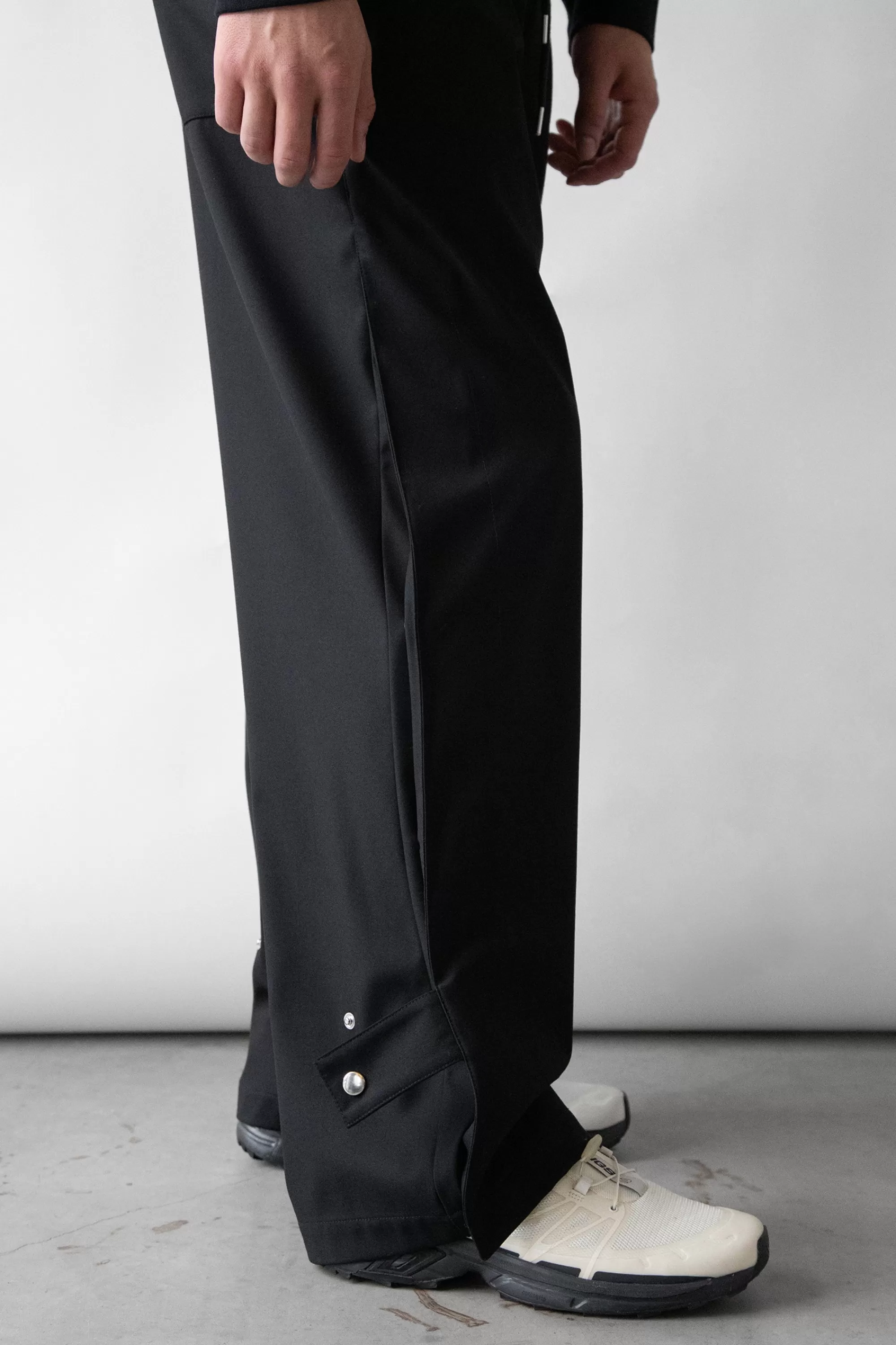 OAK + FORT ELASTIC WAIST NYLON PANT | Pants