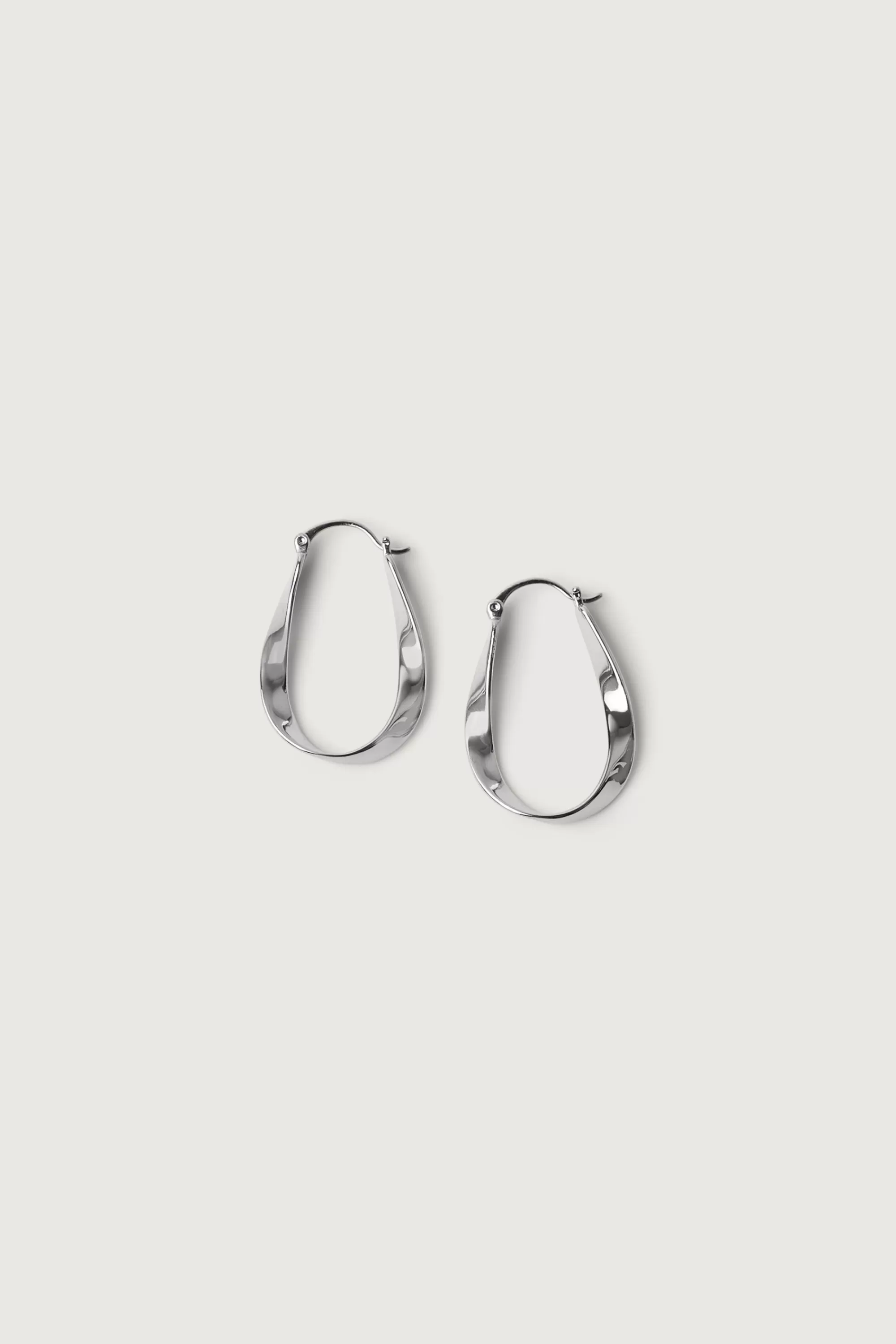 OAK + FORT ELONGATED TWISTED HOOPS | Women Earrings | Earrings