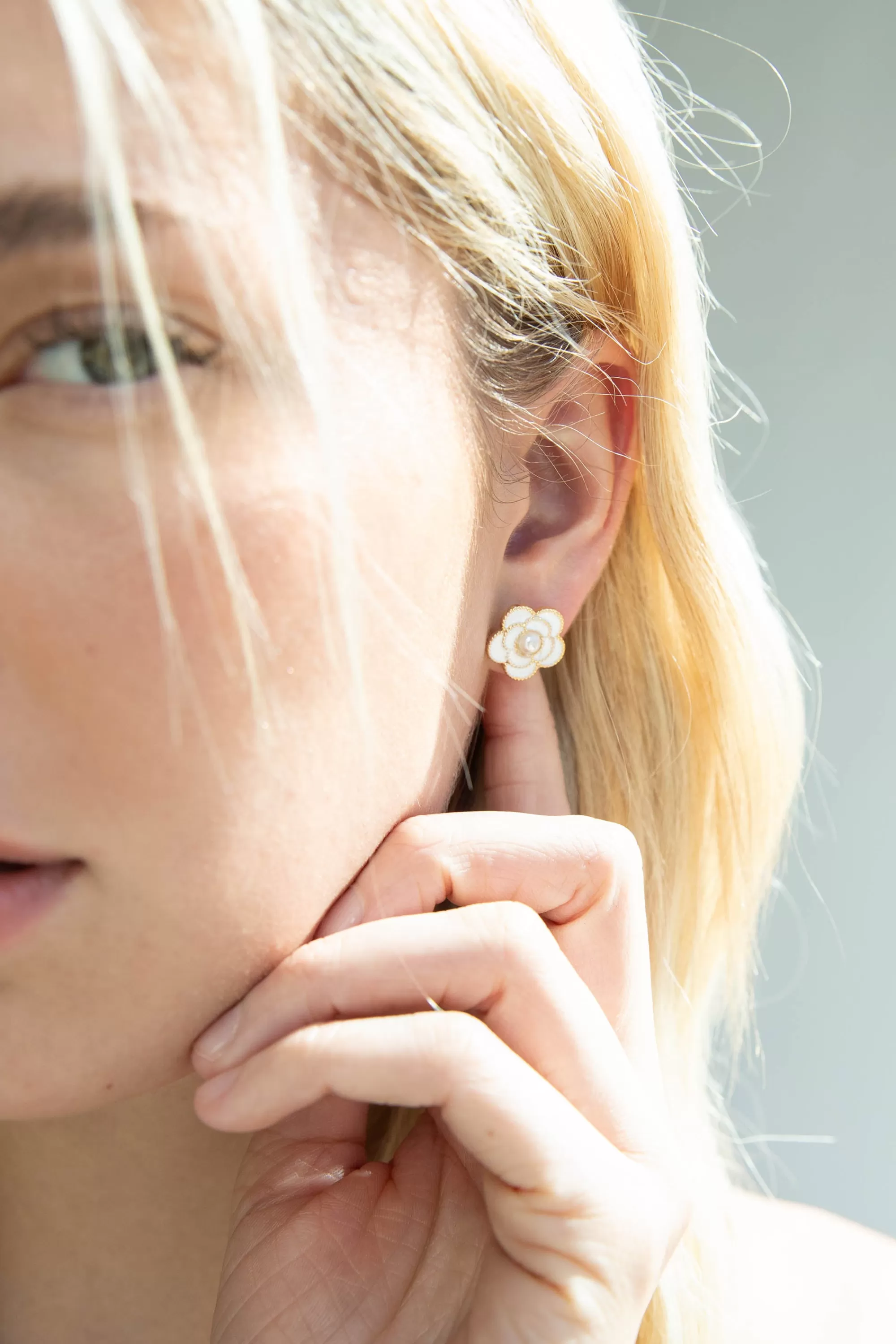 OAK + FORT FLOWER EARRING WITH PEARL | Women Earrings | Earrings