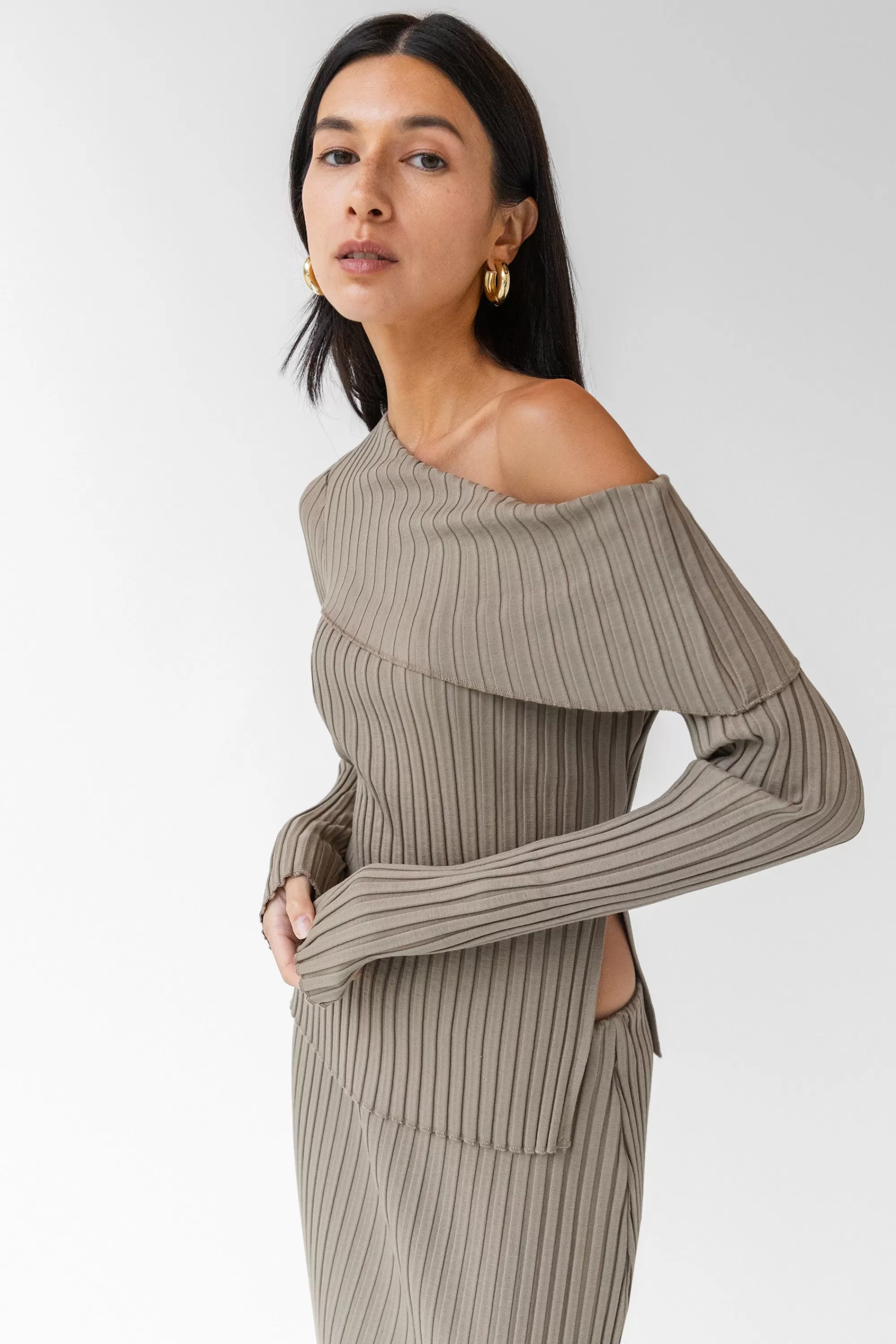 OAK + FORT OFF THE SHOULDER LONG SLEEVE TOP | Women Tops