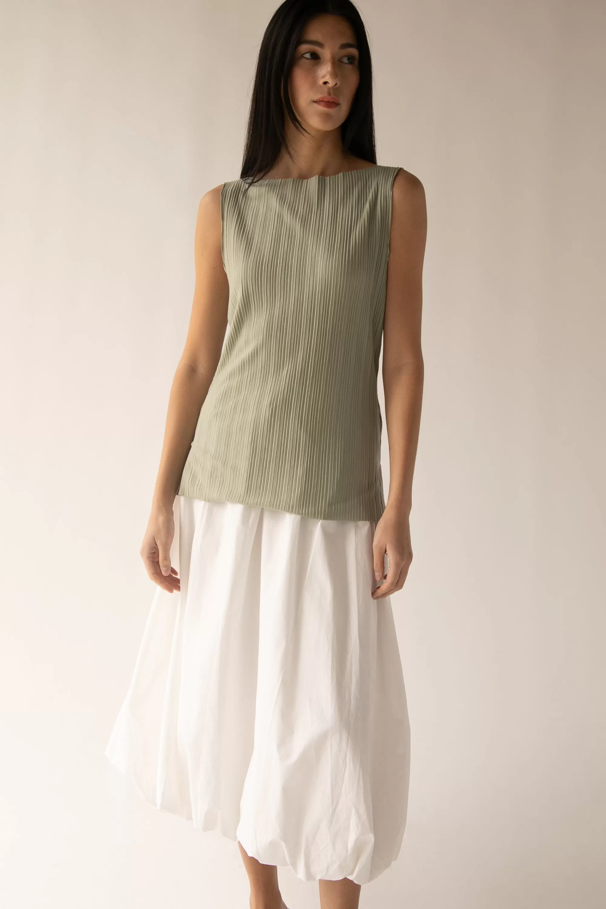 OAK + FORT PLEATED TANK TOP | Women Tops