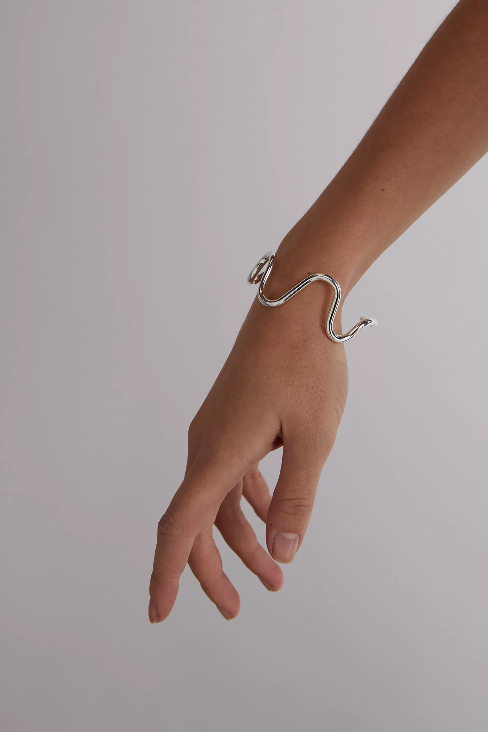 OAK + FORT SQUIGGLE CUFF BRACELET | Women Rings & Bracelets | Rings & Bracelets