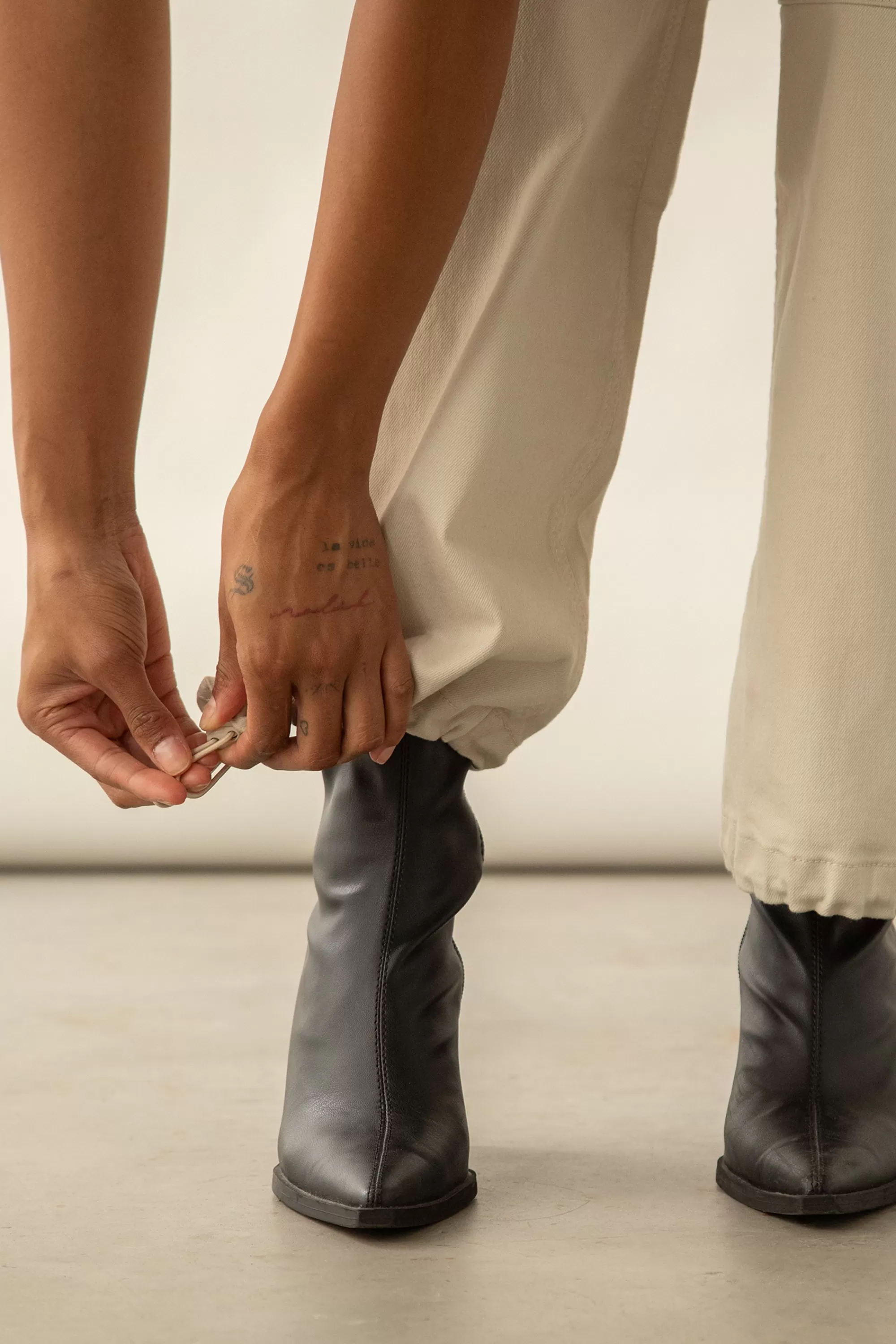 OAK + FORT TWILL WIDE LEG CARGO PANT WITH SHOCK CORD | Women Pants